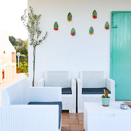 Mina Villa