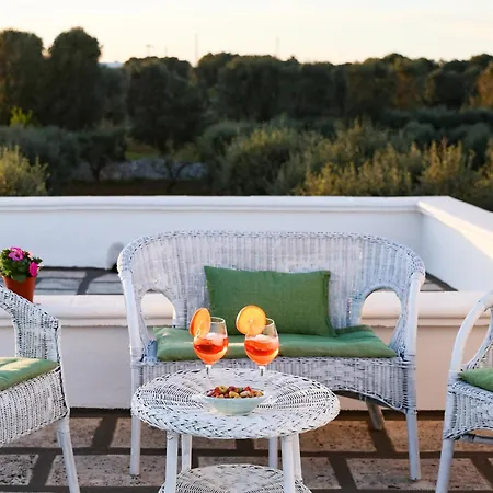 Mina Villa Ostuni